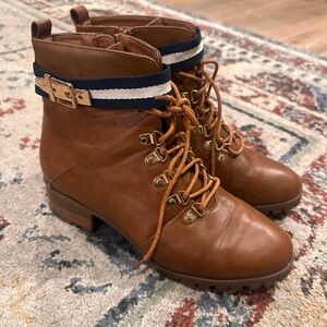 Super cute tan booties size 8